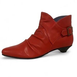 Vagabond Red Leather Ankle Boots with Buckle Size 37 NWOT